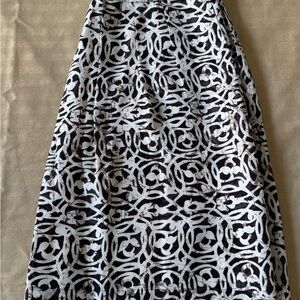 Banana Republic Black and White Geometric Maxi Skirt